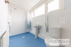 wet room- click for photo gallery